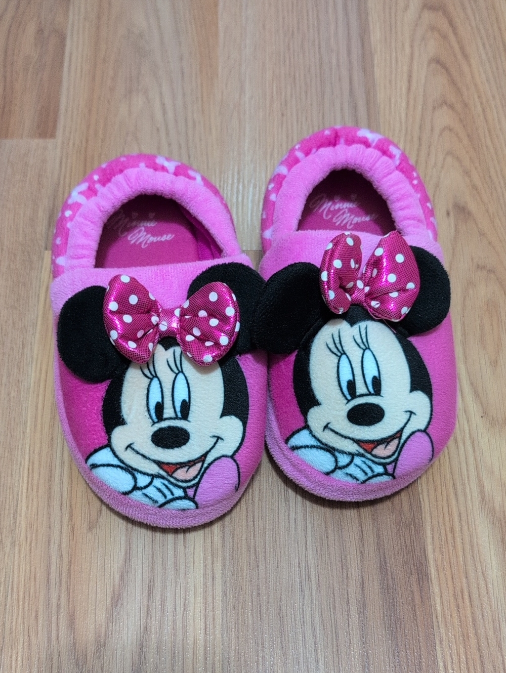 Disney Minnie Mouse Pink Polka-Dot Bow Kids Slip-On Slippers